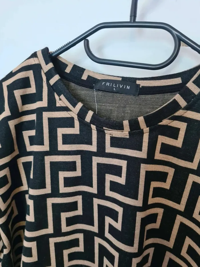 Haut motif gométrique taille 40 - photo numéro 3