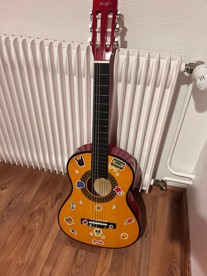 Guitar - photo numéro 2