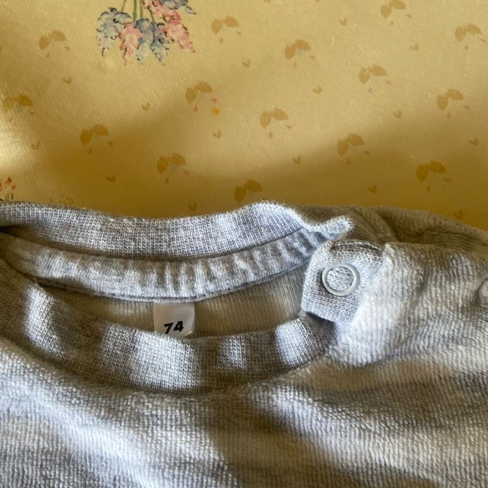 Pyjama garçon 2 pièces  12mois - photo numéro 2