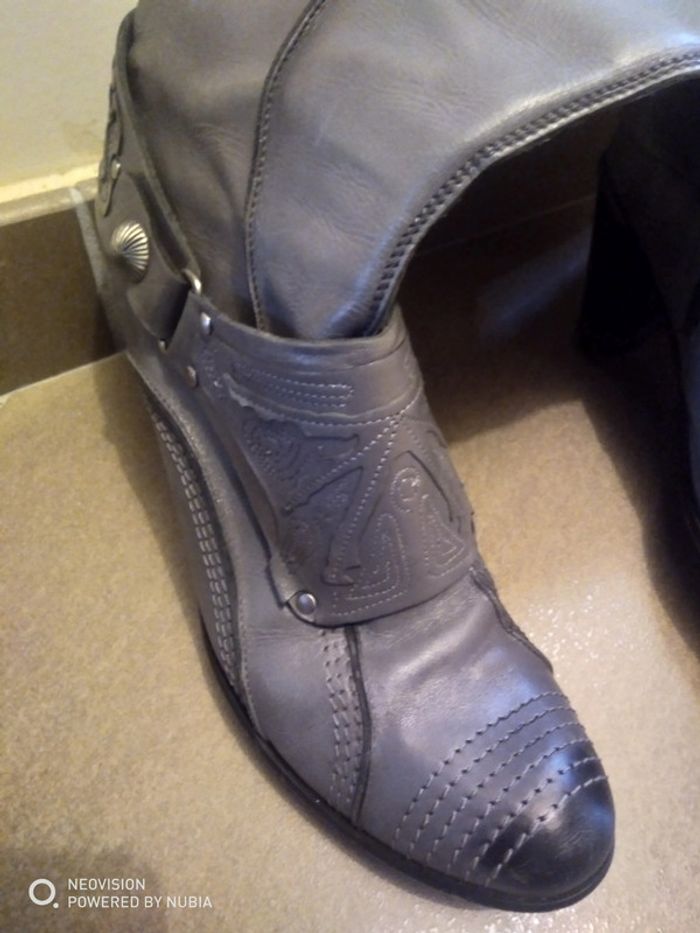 Bottes - photo numéro 4