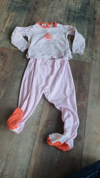 Pyjamas petit bateau 18 mois en très bon état