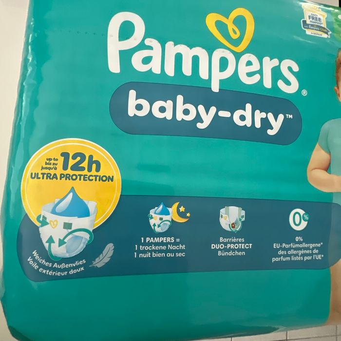 Pampers Baby-Dry T. 7 - photo numéro 2