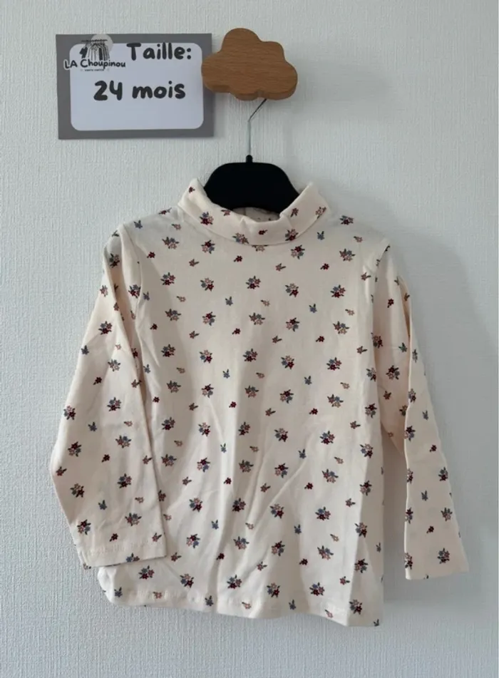 Tee shirt col roulé - taille 24 mois 🌸