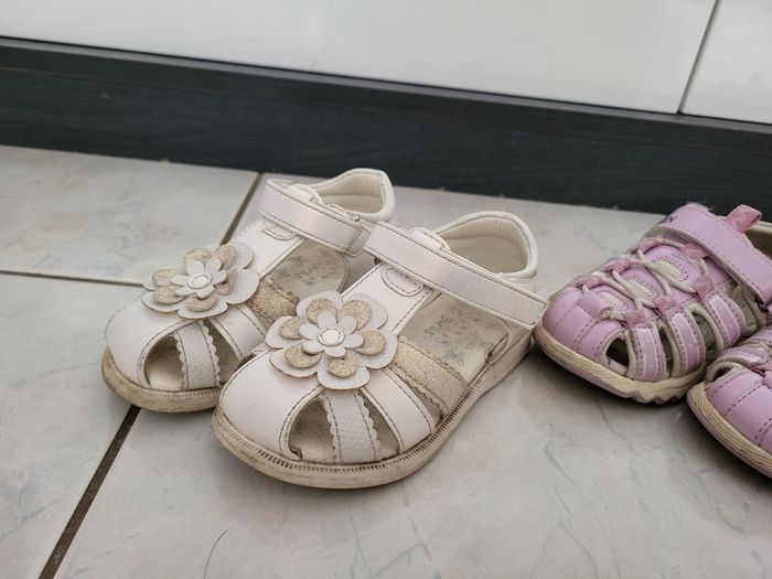 Lot chaussures - photo numéro 2