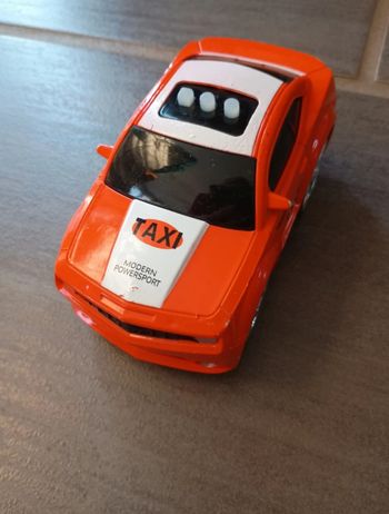 Taxi orange sonore