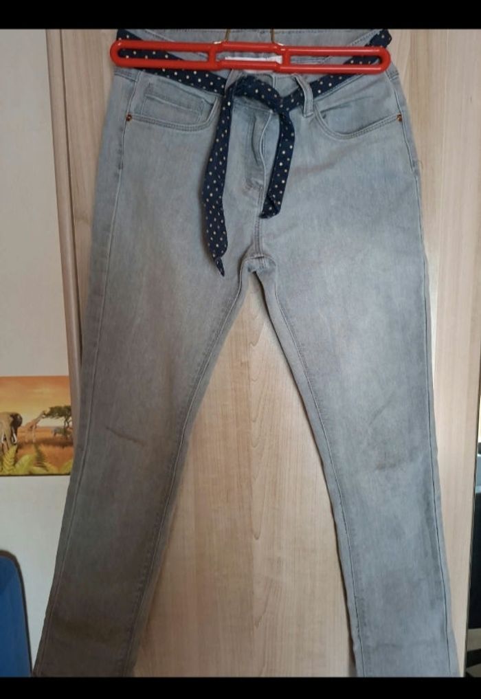 Jeans 10 ans - photo numéro 2