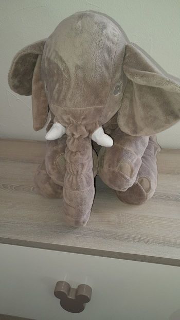 Peluche éléphant