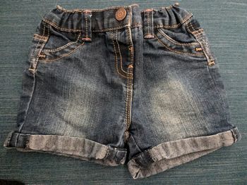 Short jeans