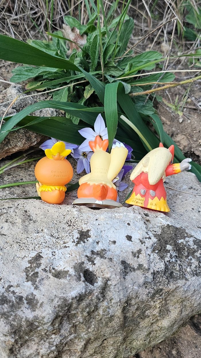 Super figurine Pokemon Nintendo finger puppet évolution Poussifeu galifeu Brasegali - photo numéro 4