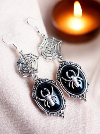 Paire de boucles d'oreilles pendantes style gothique