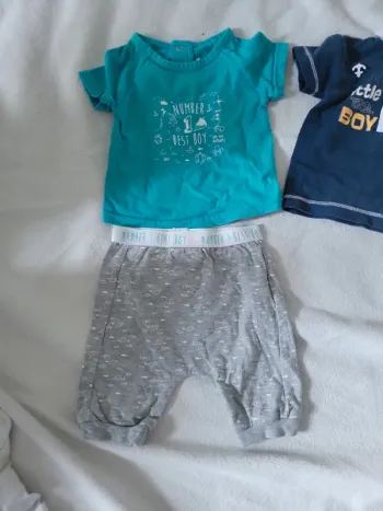 Lot vêtements 1mois
