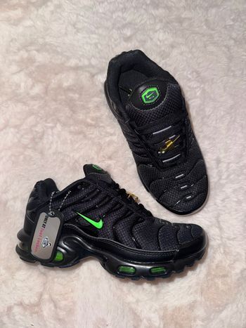 Nike tn noir vert 35
