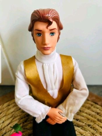 Poupee disney 