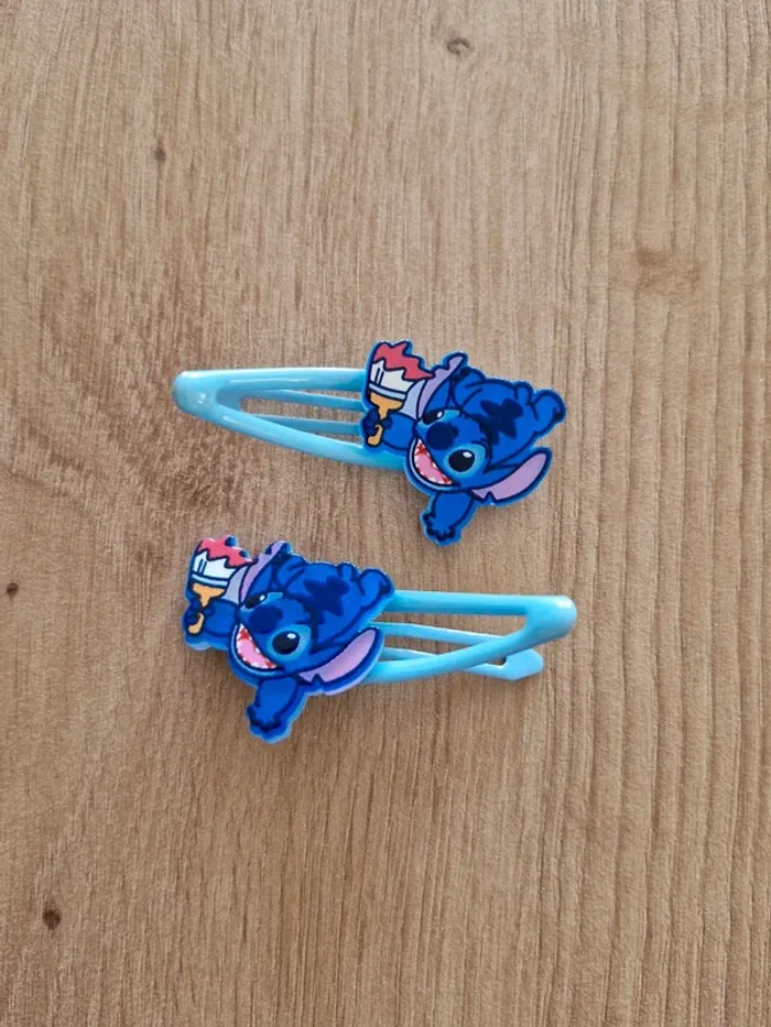 Lot 2 barrettes bleu – personnage Stitch Neuve - photo numéro 2