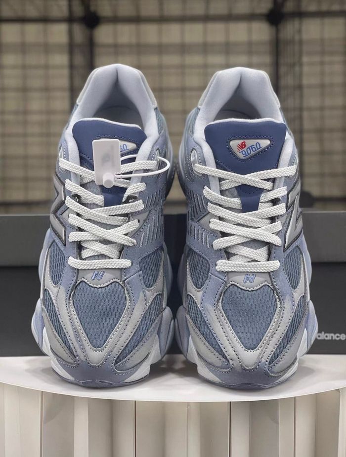 New Balance NB 9060 taille 44 - photo numéro 2