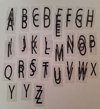 Lot de 145 plaquettes de lettres et chiffres pour tableau lumineux