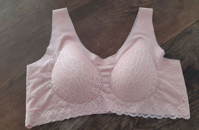 Soutien gorge - photo numéro 3