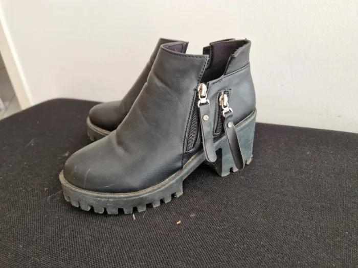 Bottines noir bout rond avec talon - photo numéro 3