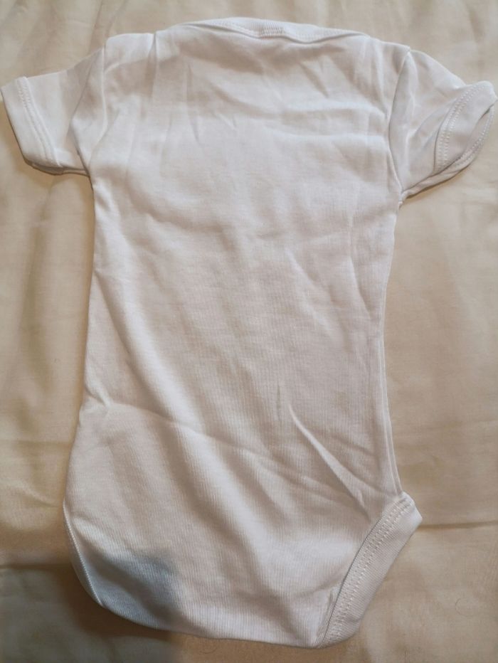 Body 6 mois - photo numéro 2