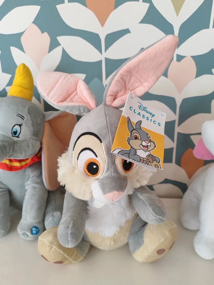 Peluche interactive chien belle éléphant Dumbo lapin panpan marie duchesse Pluto chien Disney - photo numéro 6