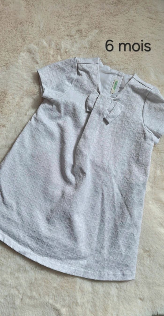Robe Benetton taille 6 mois