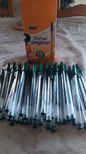Stylo Bic vert