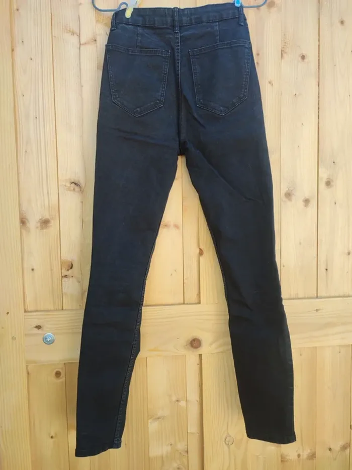 Jean skinny troué - photo numéro 6