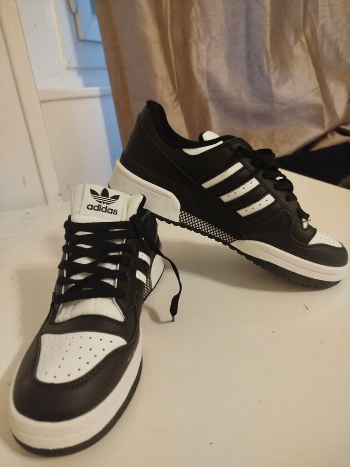 Basket adidas - photo numéro 3