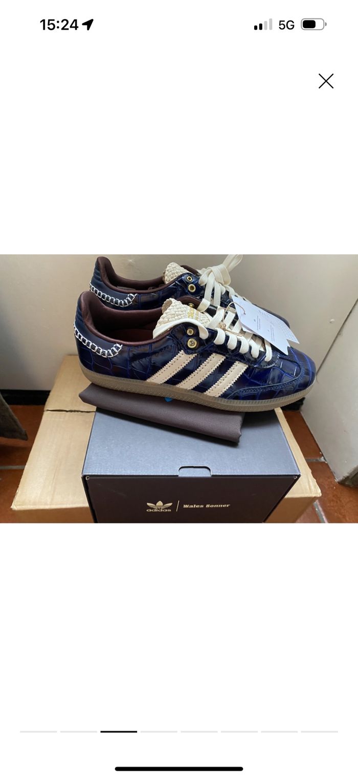 Samba Navy & Wales Bonner