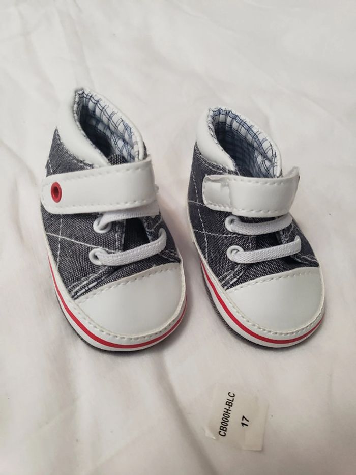 Tennis toile montante taille 17 pour bébé 3 mois fille ou garçon - photo numéro 3