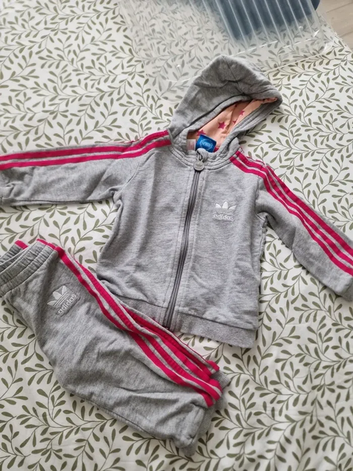 Lot vetements fille 12 mois - photo numéro 3