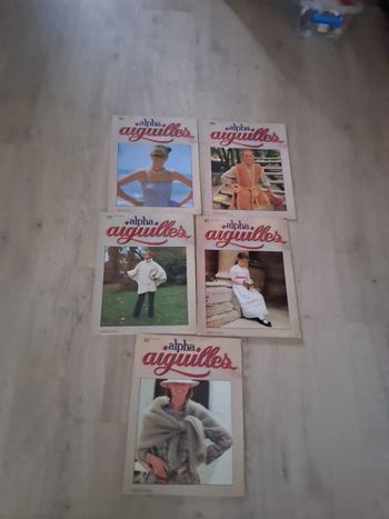 Lot de 5 livres " alpha aiguilles
