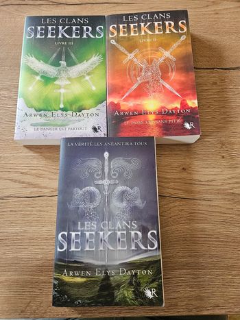 Les clans Seekers (3 tomes) de Arwen Elys Dayton
3 tomes