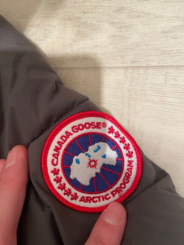 Doudoune Canada Goose XL - photo numéro 3