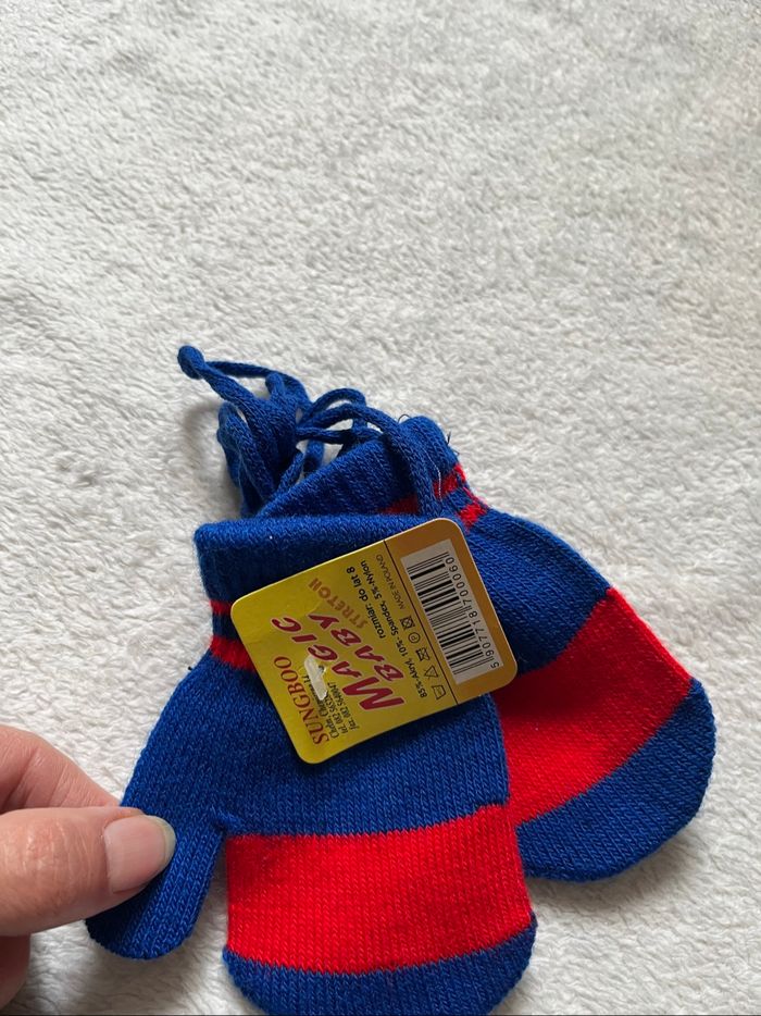 Moufles / gants bébé Taille 6-12 mois Neuf - photo numéro 3