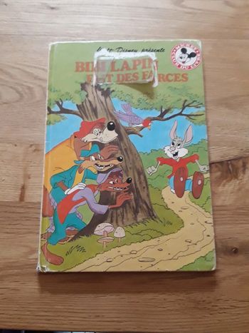 Livre bibi lapin fait des farces