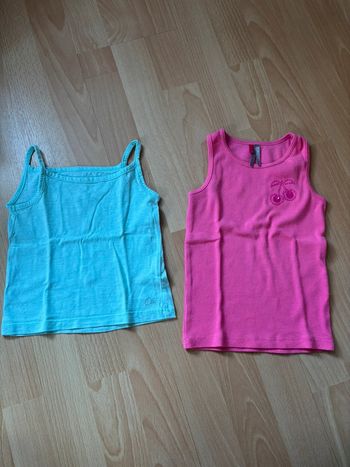 Lot 2 débardeurs 2 ans