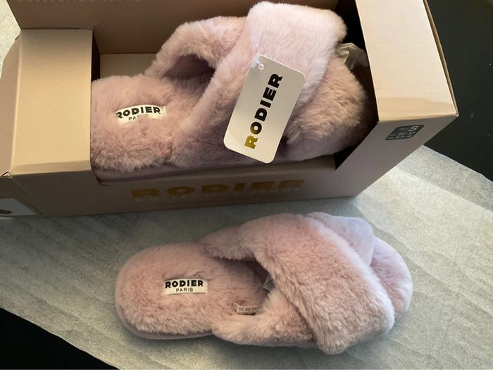 Chaussons rose Rodier neuf - photo numéro 8