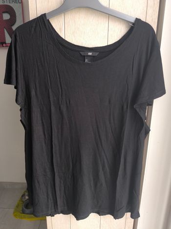 T shirt noir viscose manche évasée