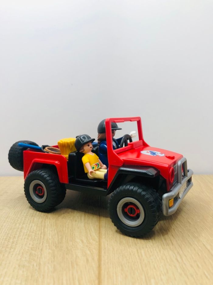 Voiture playmobil - photo numéro 2