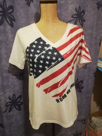 Tee shirt