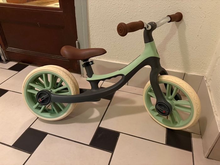 Globber  Draisienne évolutive + casque   Go up– Excellent état - photo numéro 3