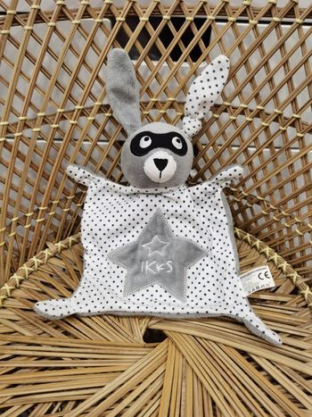 Doudou plat masque noir Ikks