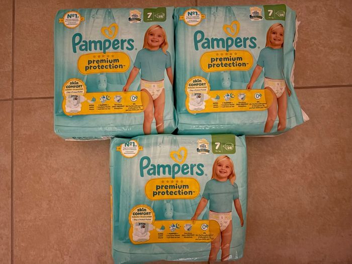 Couches Pampers Premium Protection Taille 7 Neuf