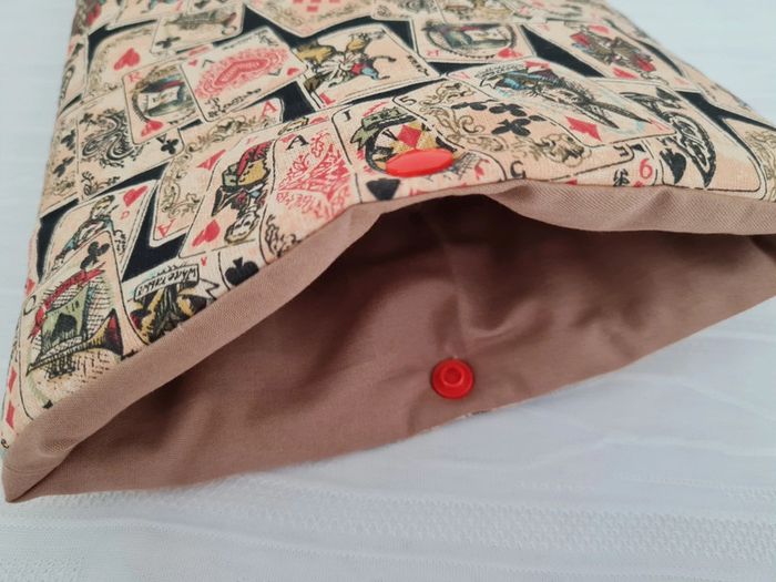 Étui de protection pour livre tablette liseuse moyen format - photo numéro 4
