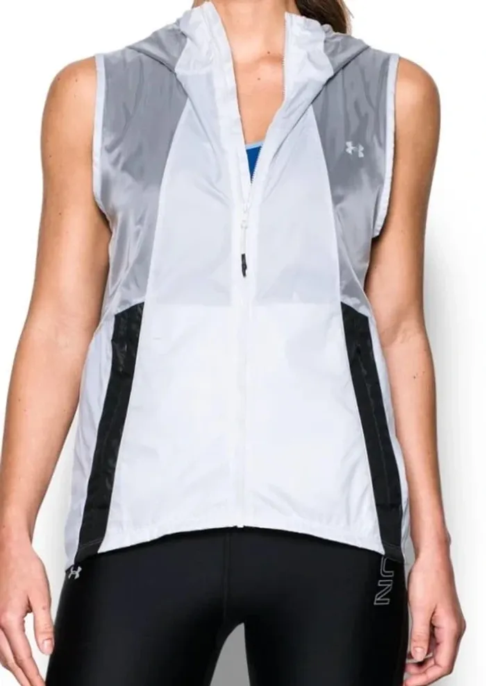 Under Armour Women's Run Vest with Hoodie Size XXL - photo numéro 2