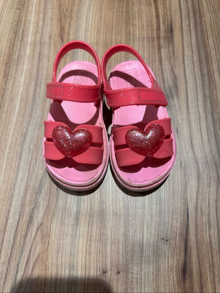 Sandales taille 24