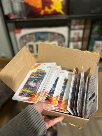 Booster blister plastique ev8 étincelles déferlantes scellé en français 