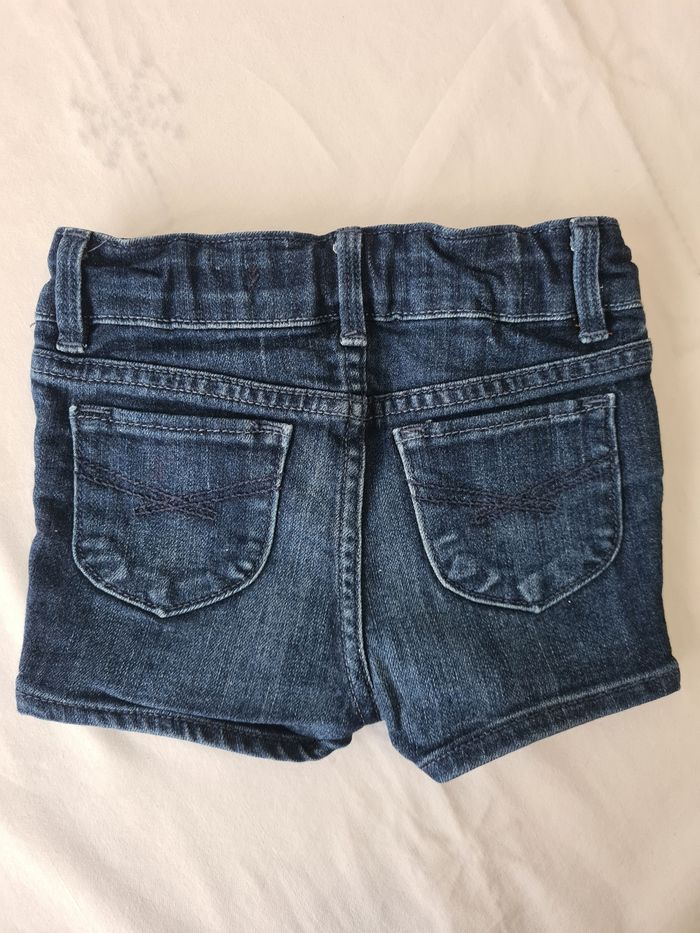 Short en jean Gap 3 ans - photo numéro 2