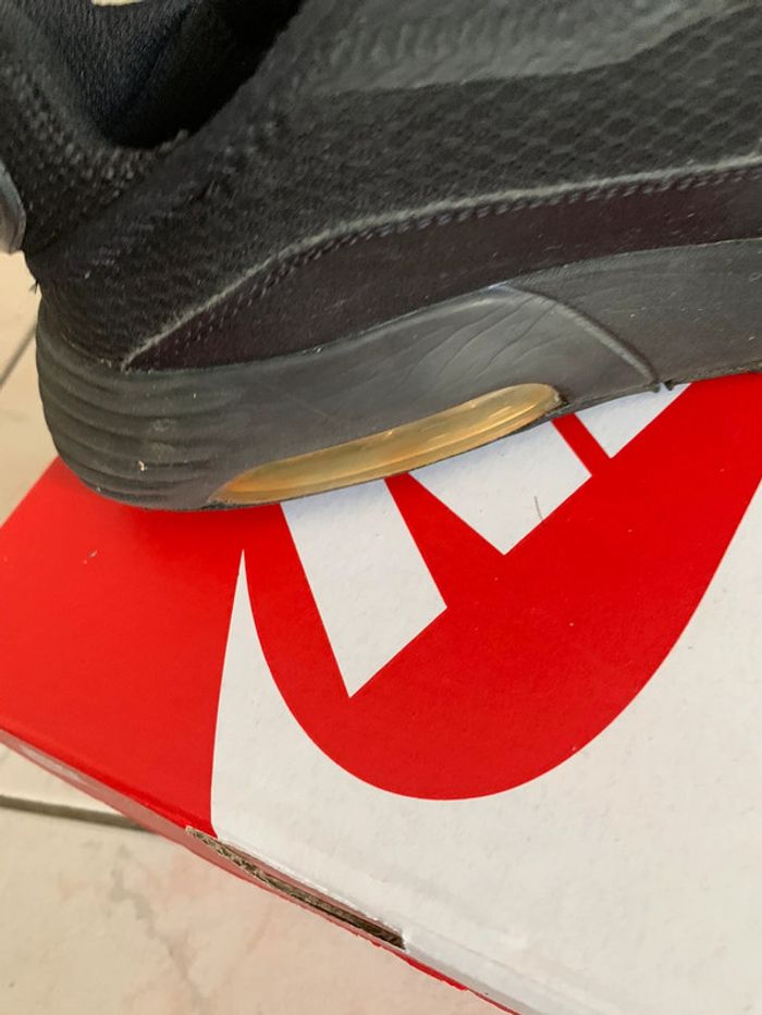 Air max Nike noir et orange garçon taille 34 - photo numéro 9